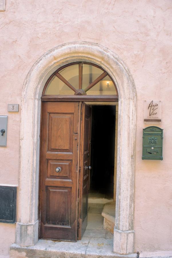 Aria Di Vico Aparthotel Vico Del Gargano Exterior foto
